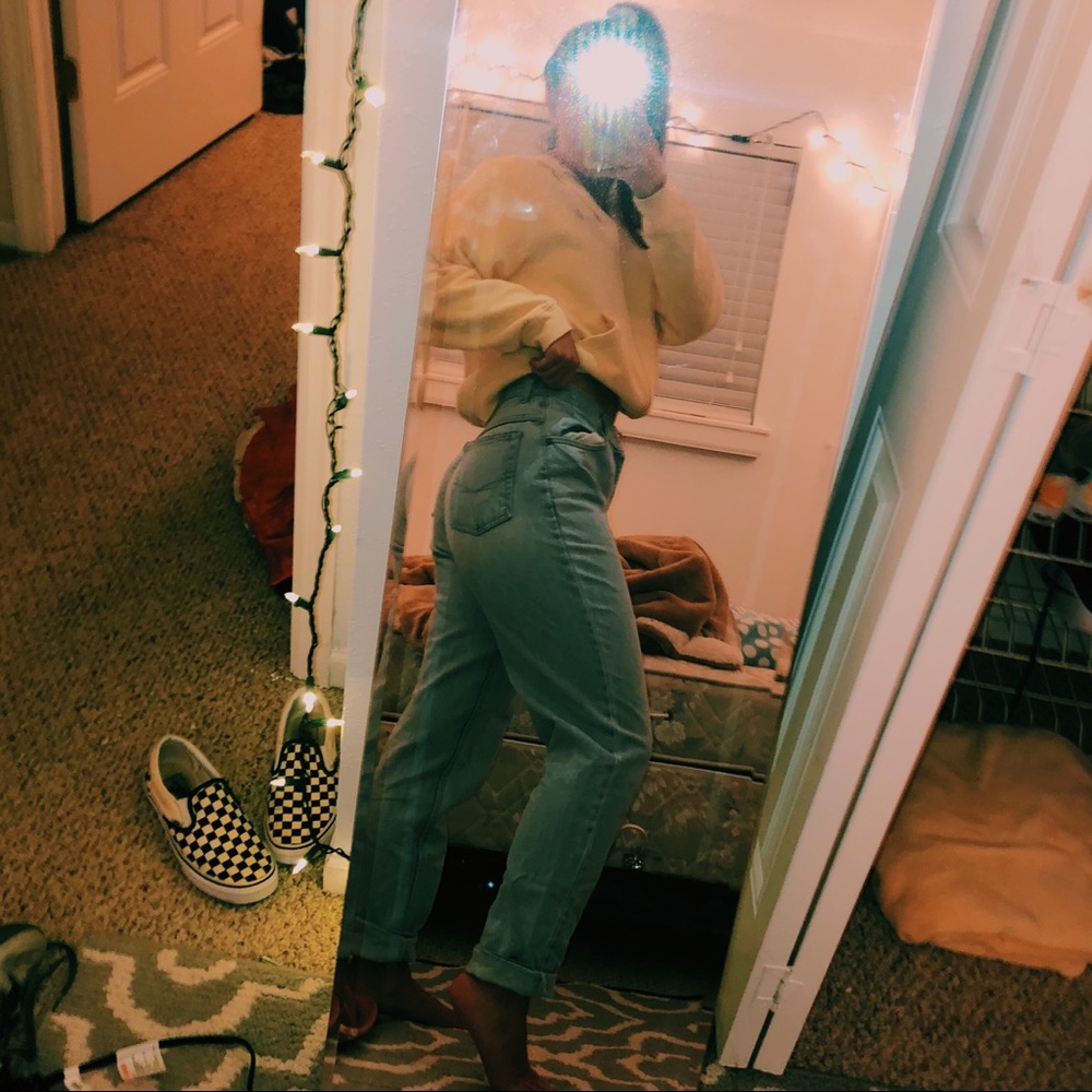 Super cute vintage jeans!!